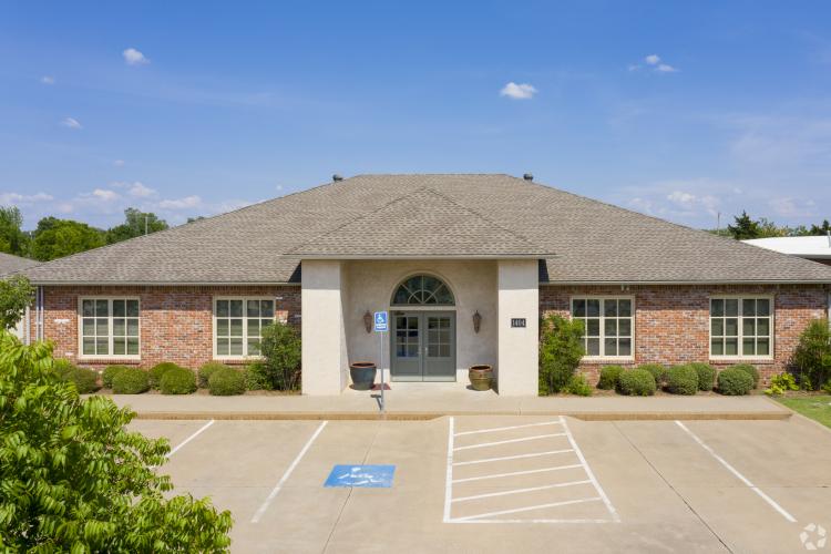 office space for sale Edmond, OK exterior photo