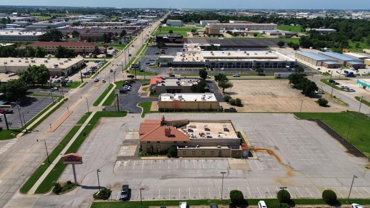 Former Zio's Restaurant 2035 B S Meridian Ave for sale, Oklahoma City, OK