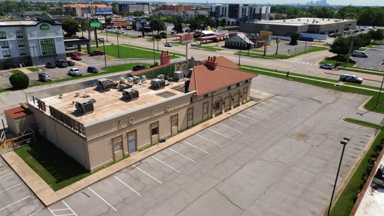 Former Zio's Restaurant 2035 B S Meridian Ave for sale, Oklahoma City, OK
