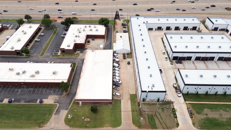 7624 Broadway Ext office building for sale Oklahoma City, Ok
