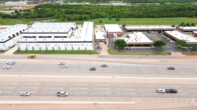7624 Broadway Ext office building for sale Oklahoma City, Ok