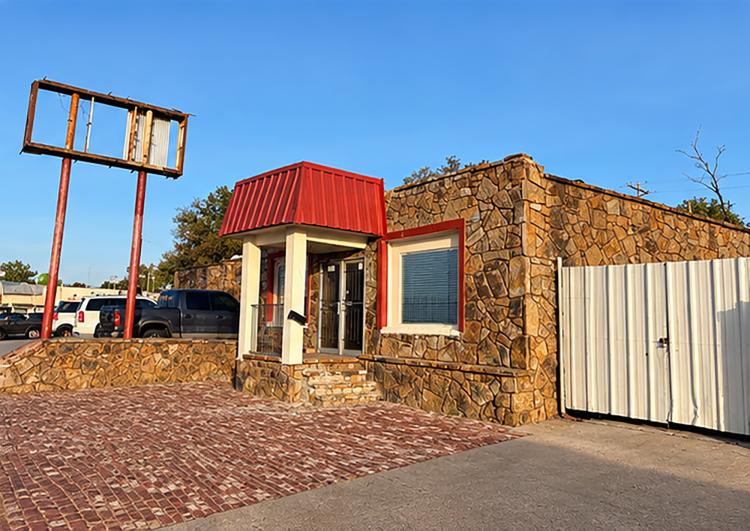 Two free-standing commercial/retail buildings for lease or sale NW 10th St, Oklahoma City, OK