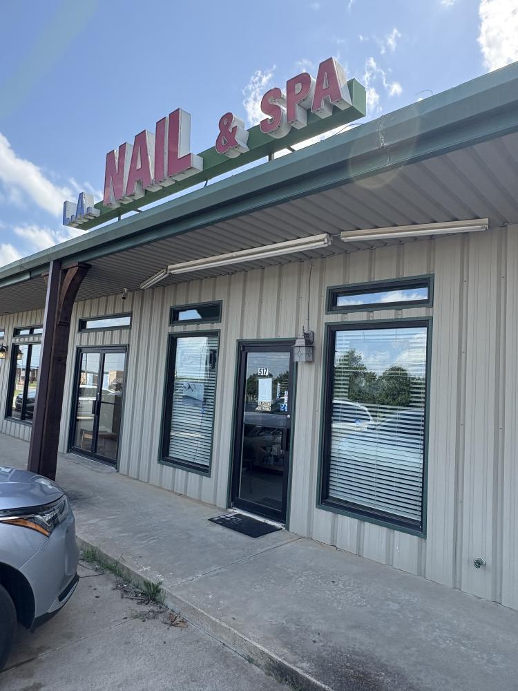 507 S Woody Guthrie St retail property for sale Okemah, OK