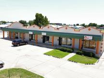 James Town Square retail space for lease Moore, OK
