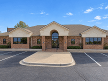 Retail or office space for lease Edmond, OK exterior photo