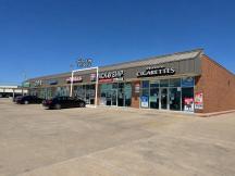 retail space for lease Moore, OK exterior photo